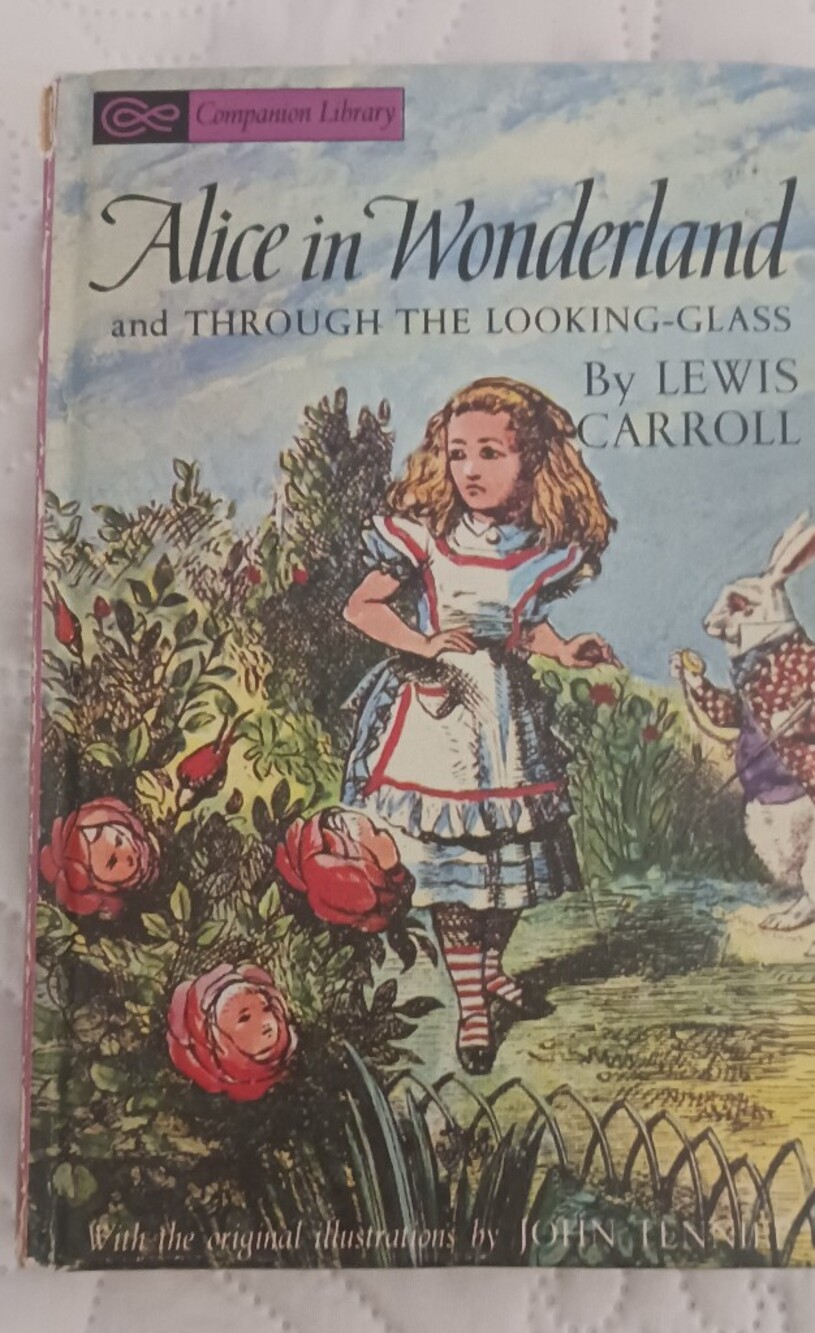 Alice in Wonderland Vintage Illustrated Hardcover - Blue, Red, Cream